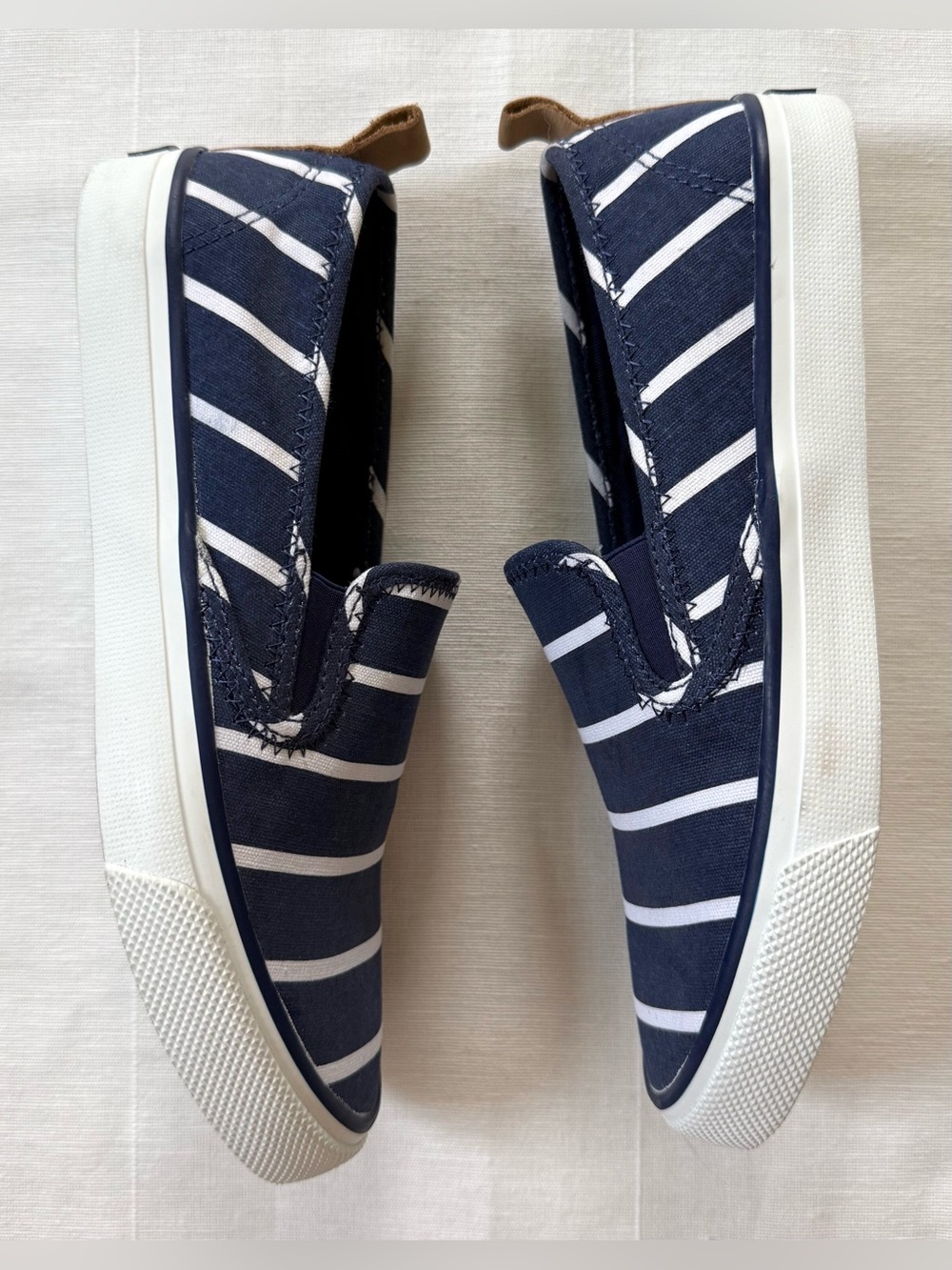 Sperry x Vineyard Vines Seaside Slip-On Sneakers | Navy Stripe Women’s size 7.5 - Picture 4 of 8